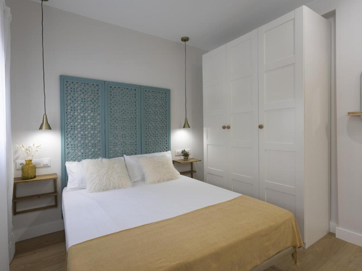 Beautiful Blue Triana Apartment Севілья Екстер'єр фото