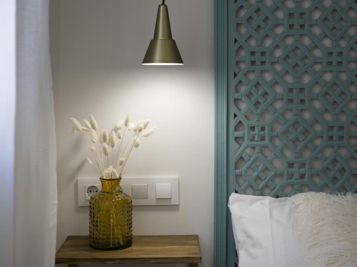 Beautiful Blue Triana Apartment Севілья Екстер'єр фото