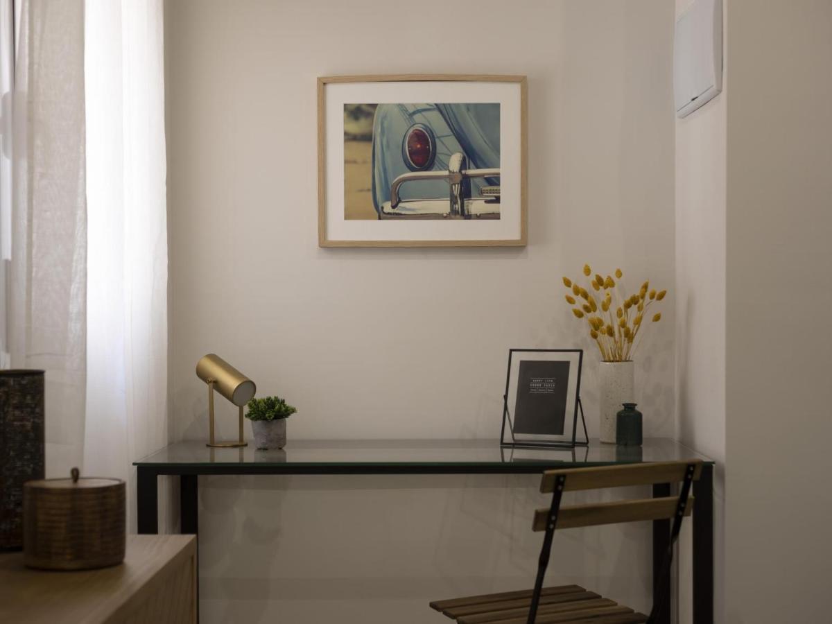 Beautiful Blue Triana Apartment Севілья Екстер'єр фото