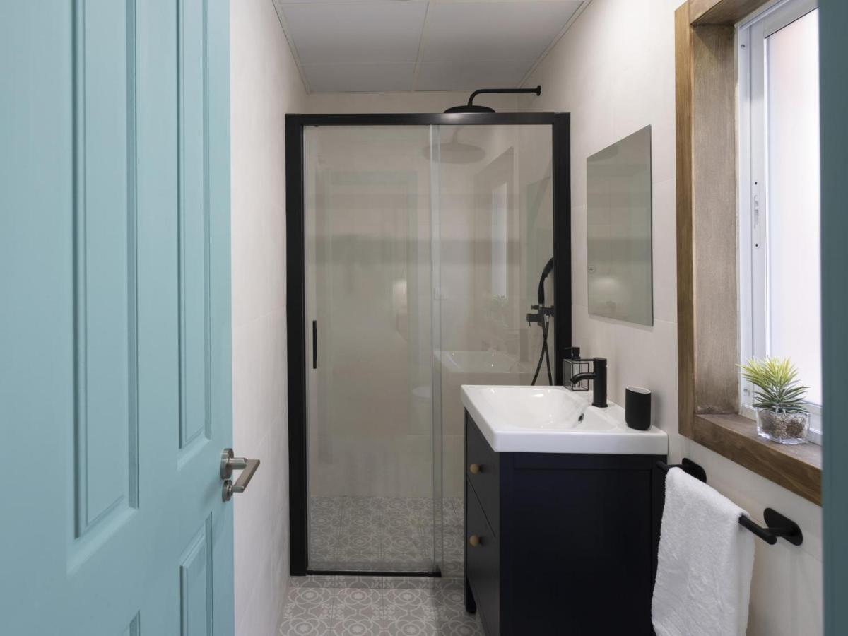 Beautiful Blue Triana Apartment Севілья Екстер'єр фото